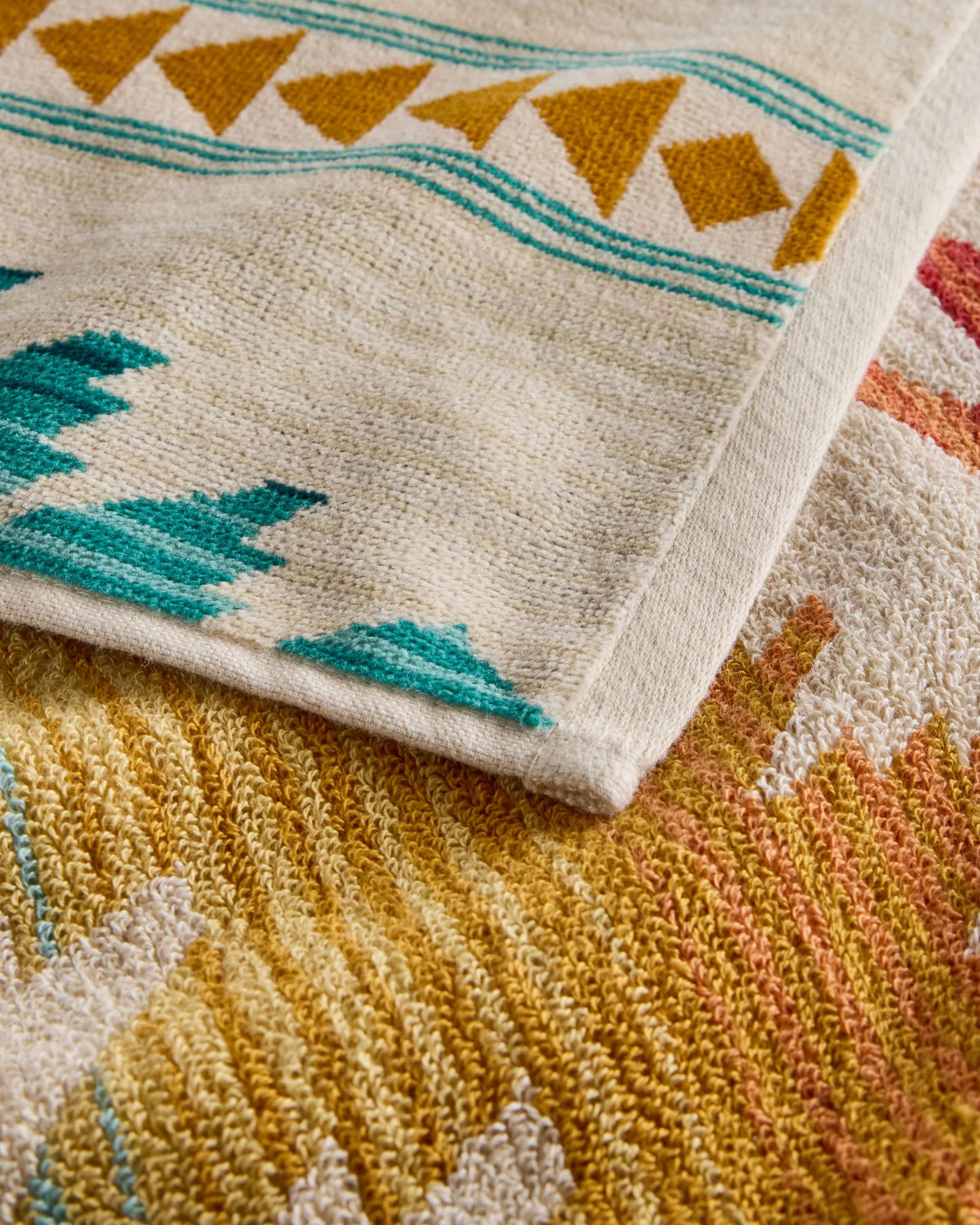 Jacquard Beach Towel - Sunset Pass - Image 4