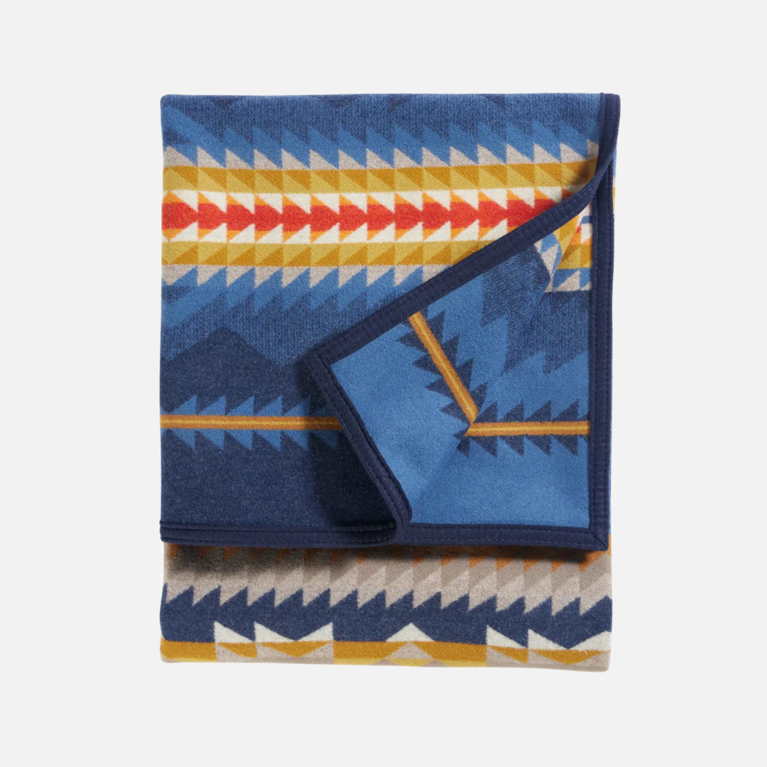 Jacquard Blanket - Cascadia - Image 4