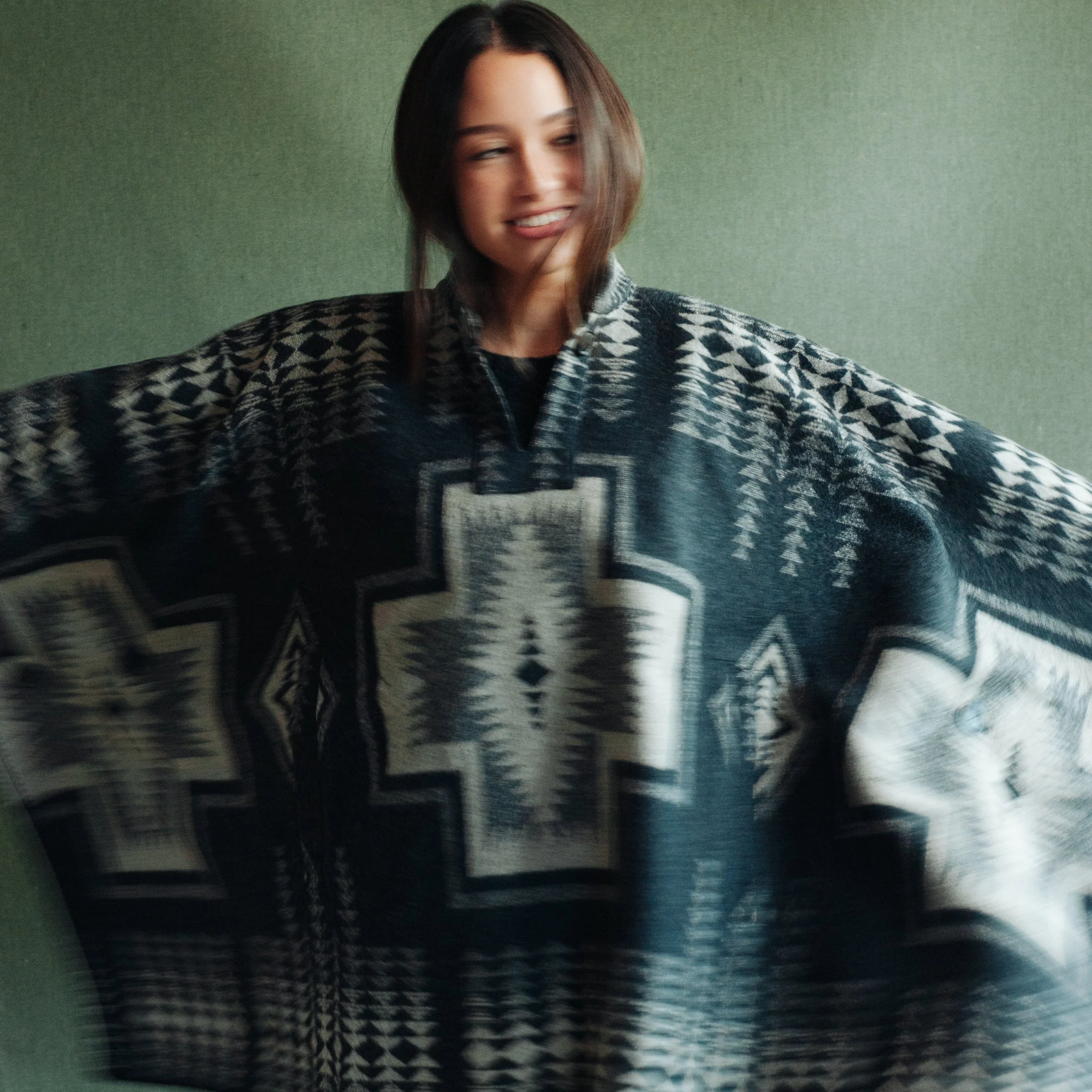 Womens Wool Poncho - Harding Black/Tan - Image 3
