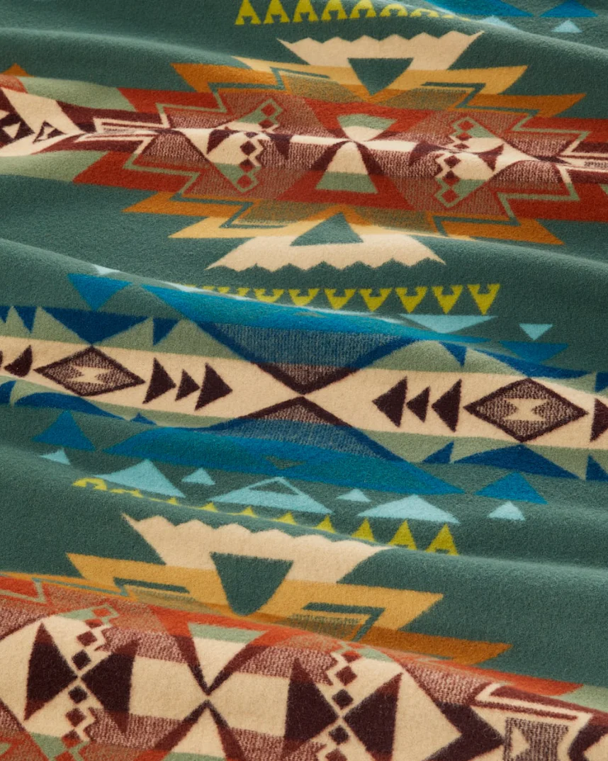 Jacquard Blanket - Highland Peak  Balsam - Image 3